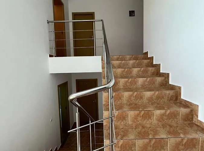 Alexa Костинешти